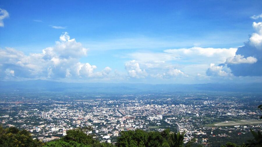 Chiang Mai: Doi Suthep National Park Leisure Hiking & Biking - Cycling downhill from the mountain