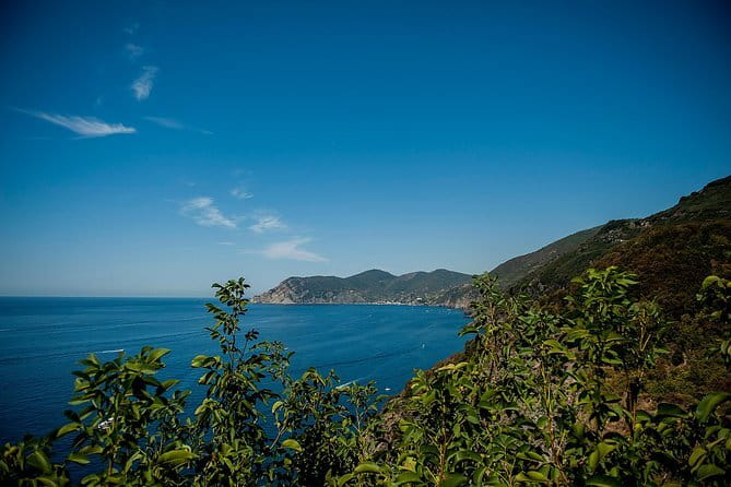 Cinque Terre Day Trip with Optional Hiking or Pisa - Corniglia and the 382-step climb
