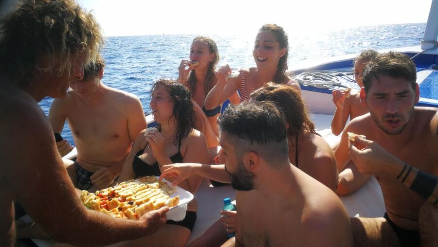 Cinque Terre: Morning Boat Tour with breakfast and brunch - Why seeing Cinque Terre from Levanto makes sense