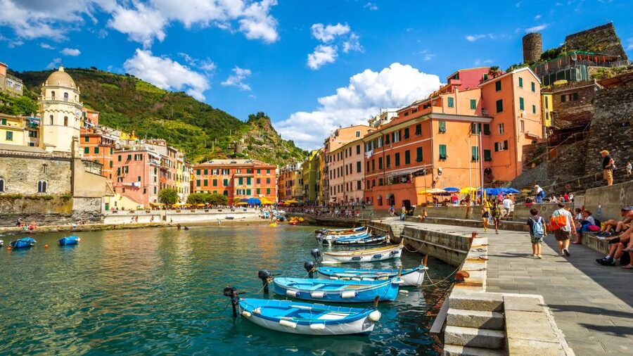 Cinque Terre & Portovenere: Boat Tour - Portovenere and the Church of San Pietro