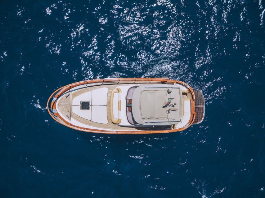 Cinque Terre & Portovenere: Boat Tour - What the captain adds to the experience
