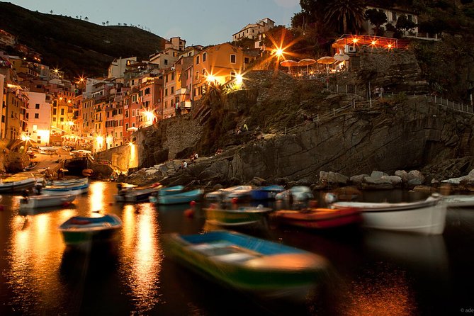 Cinque Terre Sunset Boat Tour Experience - Ligurian snacks and the evening aperitivo