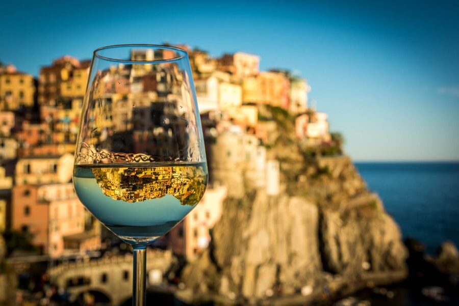 Cinque Terre: Wine Tasting and Walking Tour - Why Cinque Terre wine deserves its own hour