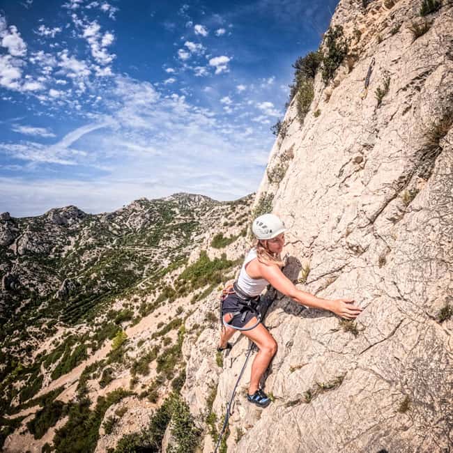 Climbing Discovery Session in the Calanques near Marseille - The Calanques view is not just decoration