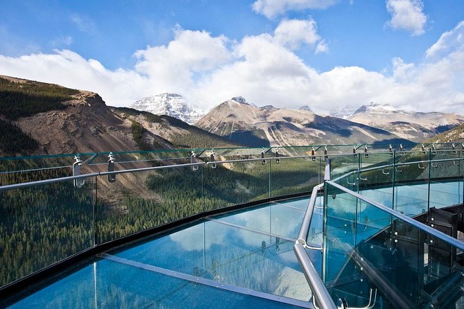 Columbia Icefield Tour with Glacier Skywalk from Banff - The Icefields Parkway is half the experience