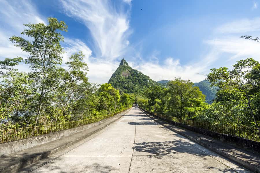 Corcovado, Sugarloaf Mountain, and Selarón Steps 6-Hour Tour - Transport, timing, and the real meaning of six hours