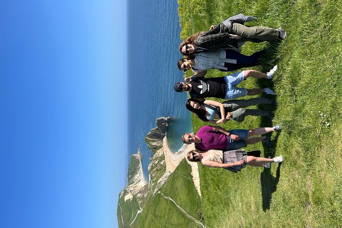 Cultural Homestay Exploring London, Oxford and National Parks - Small group advantages and limits