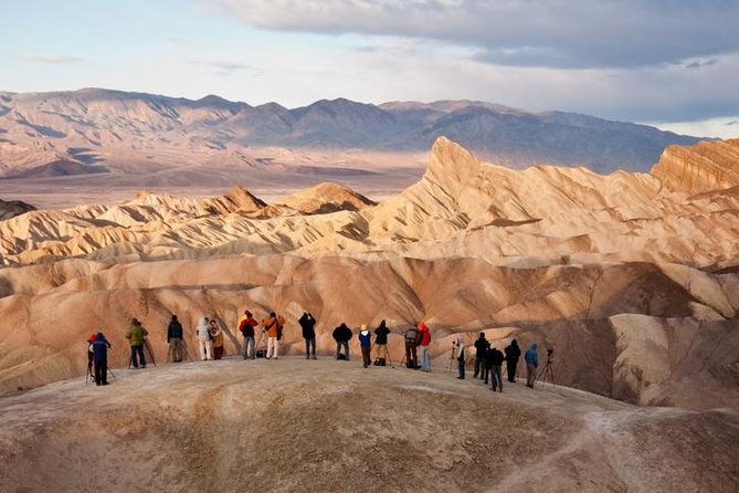 Death Valley Sunset and Stargazing Tour from Las Vegas - Zabriskie Point sets up the sunset