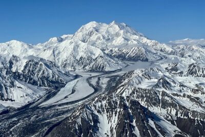 Denali Peak Sightseeing by Plane