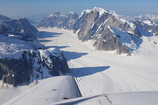 Denali Peak Sightseeing by Plane - The Ruth Amphitheater and the Great Gorge