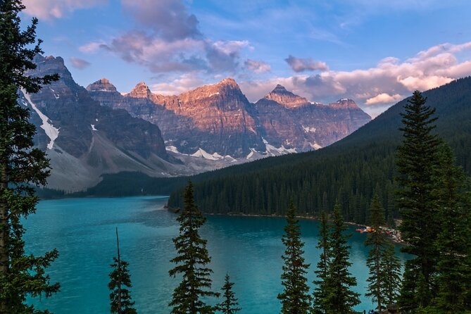 Discover 9 Iconic Banff Sights in a Day! with extra Comfort-12pax - A big Rockies day, from turquoise lakes to canyon walls