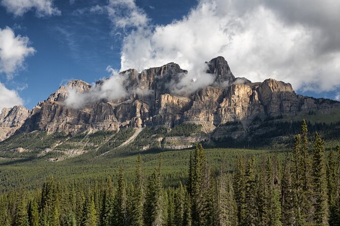 Discover 9 Iconic Banff Sights in a Day! with extra Comfort-12pax - Moraine Lake is the summer star