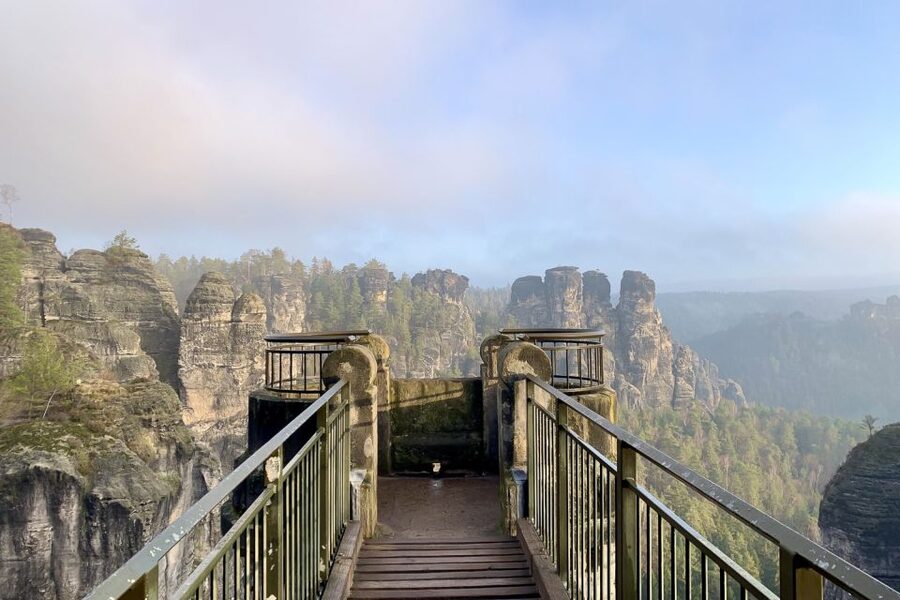 Dresden: Hassle-free trip to Bohemian and Saxon Switzerland - Guides are a major part of the value