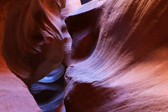 East Zion Crimson Canyon Hike & UTV Adventure - Entering the private slot canyon