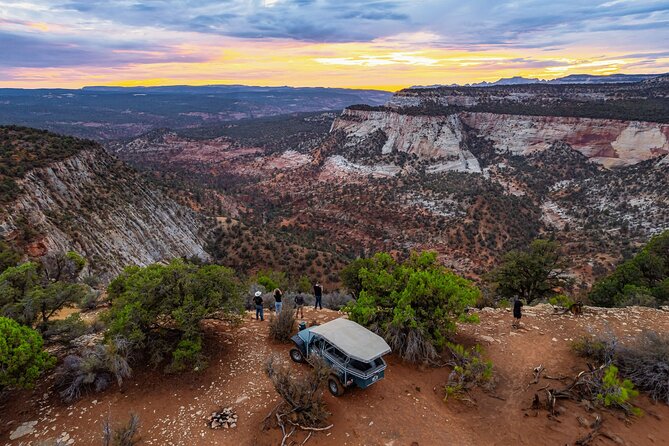 East Zion: Zion Cliffs Sunset Jeep Tour - Meeting in Mt. Carmel at the Best Western