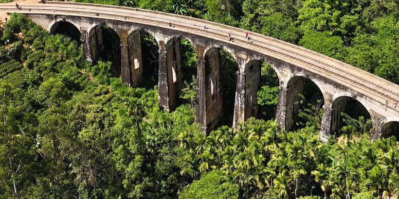 Ella: Little Adam's Peak, Nine Arches Bridge & Waterfalls - Ravana Waterfall, the easy stop