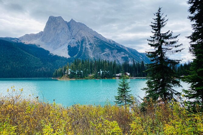 Emerald Lake Lake Louise Moraine Lake Half Day Tour - Why this half-day tour works for first-time Banff visits
