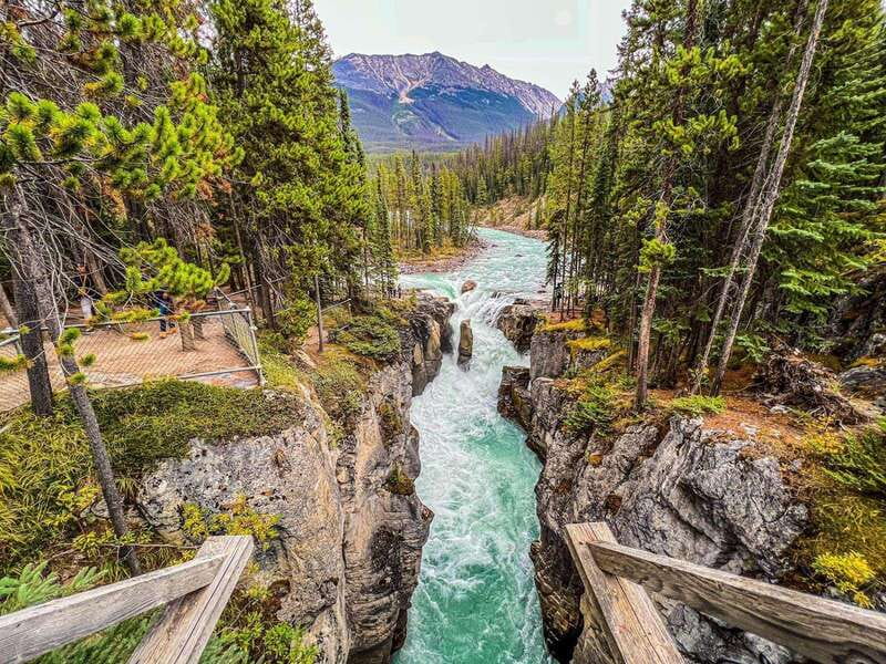 Emerald Lake, Moraine, Louise, Johnston Canyon & Banff Town - Johnston Canyon is the day’s best walk