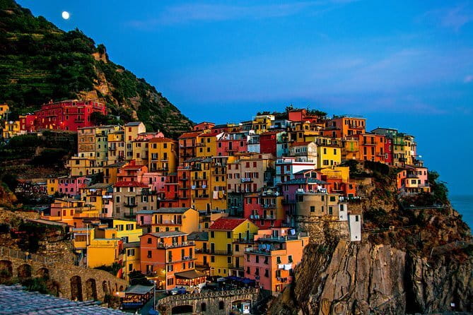 Exclusive Cinque Terre Day Trip from Florence - Seeing five villages without losing the day