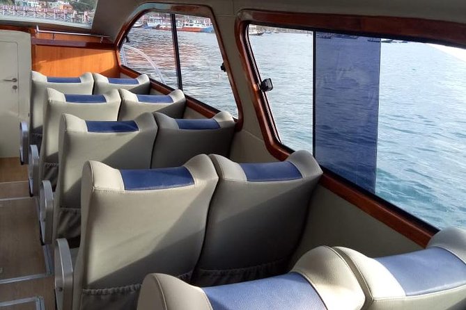 Exclusive Early Bird Komodo Tour: Beat the Crowds by Speed Boat - What the boat, food, and group size mean