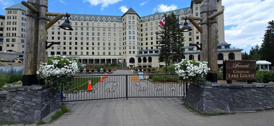Explore 9 Iconic Banff Spots in 1 Epic Day!(Pax 12/Group) - Johnston Canyon adds a real walk