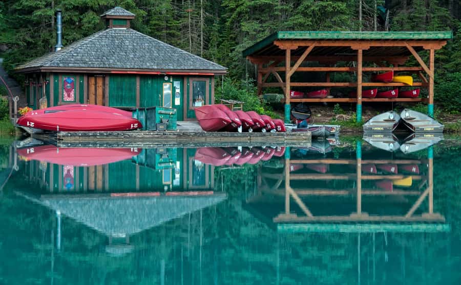 Explore 9 Iconic Banff Spots in 1 Epic Day!(Pax 12/Group) - What the guides add to the experience