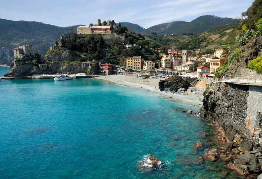 Florence: Cinque Terre Day Trip with Optional Hiking or Pisa - Monterosso is the best stop for a swim