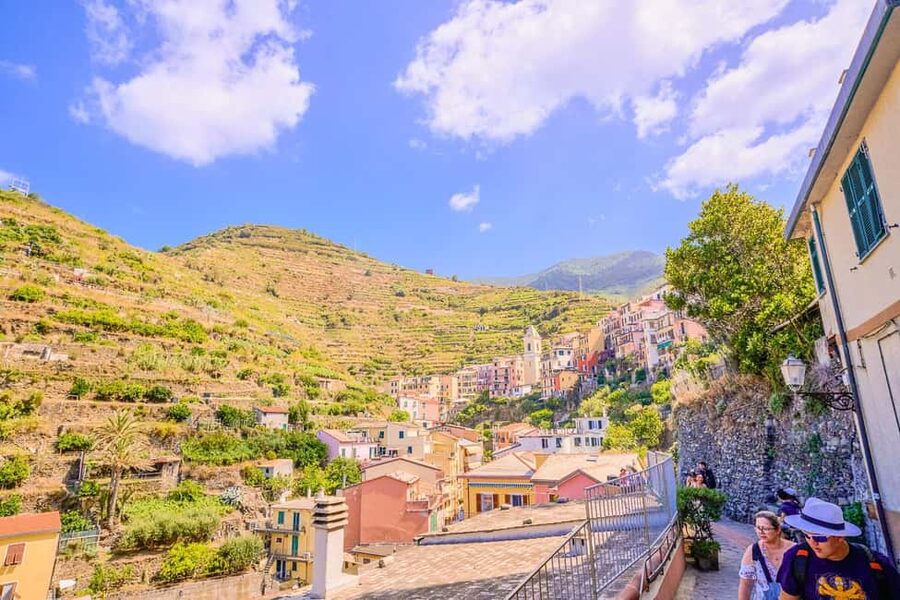 Florence: Full day Tour to Cinque Terre and Pisa - Starting at Piazzale Montelungo in Florence
