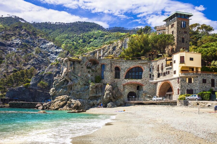 Florence to Cinque Terre: Round-Trip Escorted Journey - Taking the boat along the coast