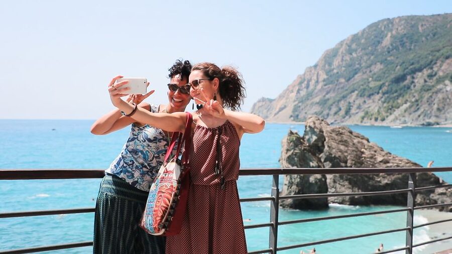 Florence to Cinque Terre: Round-Trip Escorted Journey - The morning ride from Florence