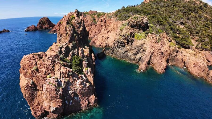 Fréjus : Esterel Calanques Cruise (Comfort Boat) + Swim Stop - Fréjus to Cap Dramont by comfortable motorboat