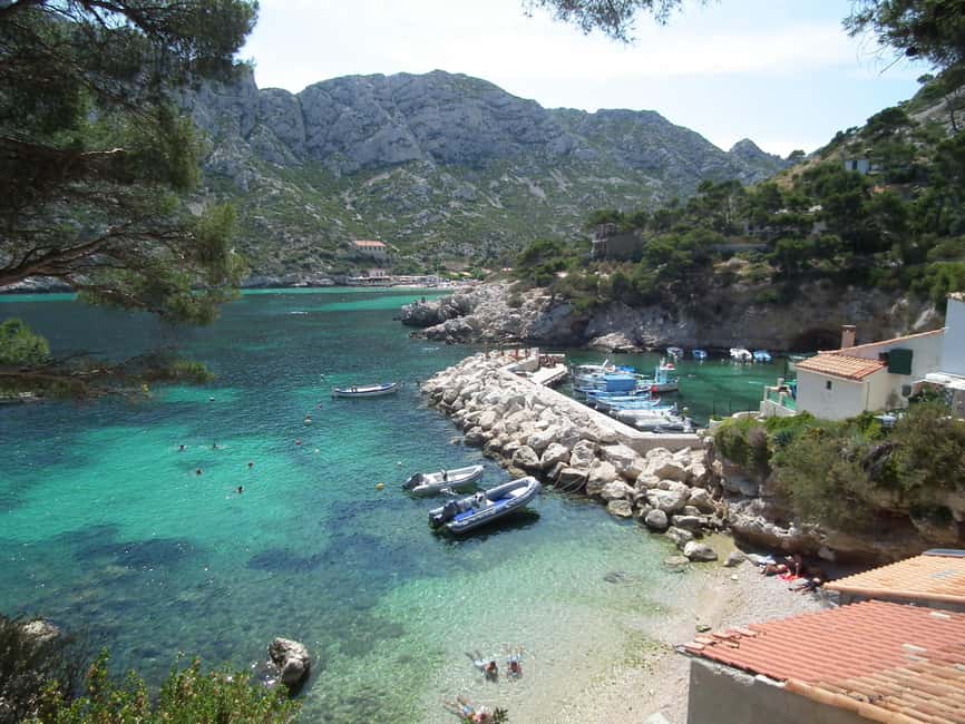 From Bandol: Visit the 13 calanques of Cassis & Marseille (3 hours 15 minutes at sea) - Port Miou, Port Pin, and En Vau