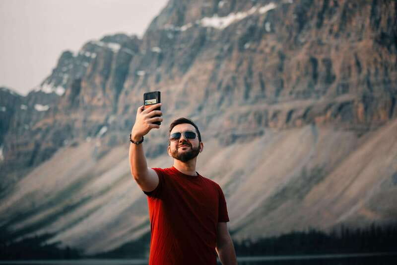 From Banff: Athabasca Glacier and Columbia Icefield Day Trip - The Icefields Parkway begins with mountain viewpoints