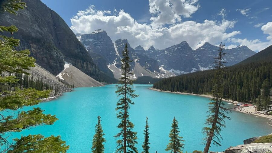 From Banff: Moraine Lake and Lake Louise Half Day Tour - Why this Banff shuttle is useful