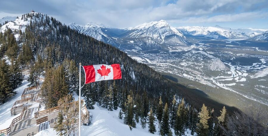From Banff: Moraine Lake and Lake Louise Half Day Tour - What to bring for a better day