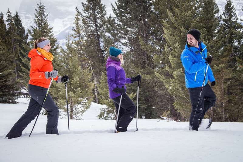 From Banff: Snowshoeing Tour in Kootenay National Park - From Banff to the quiet side of the Rockies