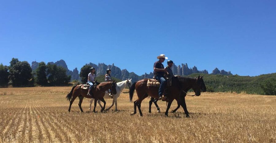 From Barcelona: Horseback Tour in Montserrat National Park - The early start from Passeig de Gràcia