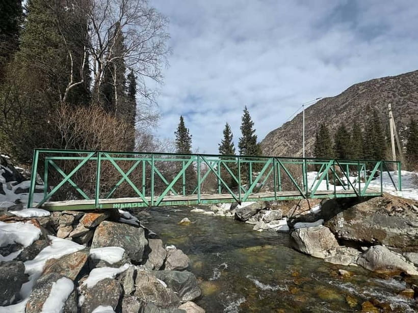 From Bishkek : Adventures to Ala Archa National Park - Feeding red squirrels and black birds
