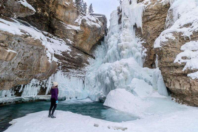 From Calgary: Banff, Moraine Lake and Lake Louise Tour - Hoodoo Trail and the later viewpoints widen the picture
