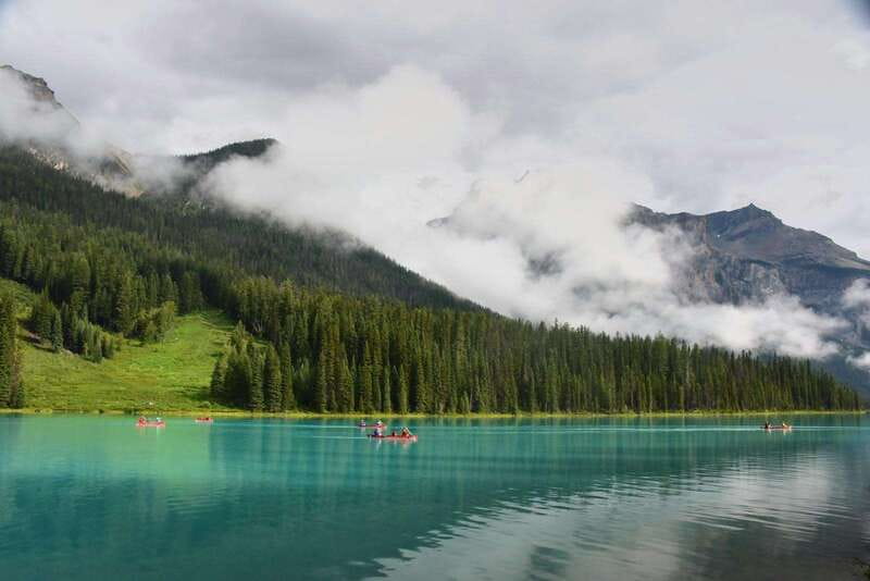 From Calgary: Banff, Moraine Lake and Lake Louise Tour - Lake Louise gives you the classic postcard stop