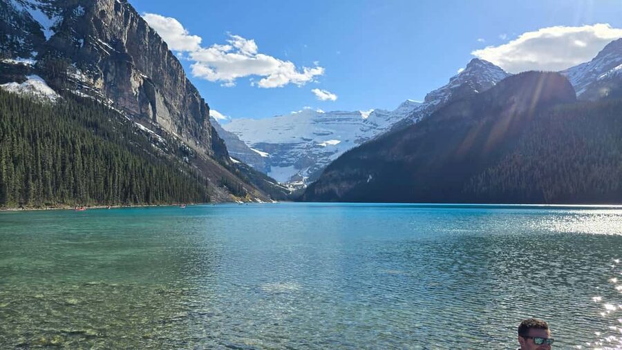 From Calgary/Banff: Moraine Lake & Lake Louise Half-Day Tour - What the guides add to the day