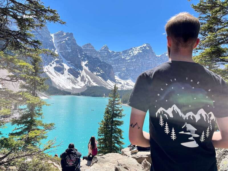 From Calgary: Banff & Yoho National Parks Private Day Tour - Lake Louise: the first major view