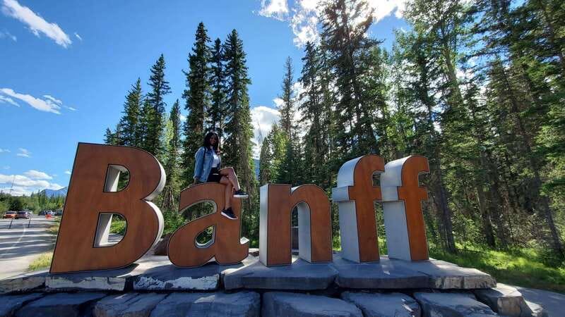 From Calgary/Canmore: Banff National Park Premium Day Trip - Moraine Lake and the limits of seasonal access