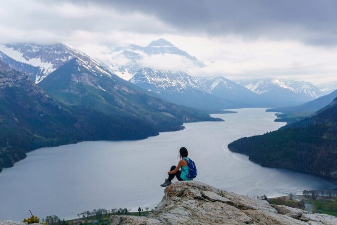 From Calgary to Waterton National Park Nature History and Wonders - The 9:00 a.m. start and the long southern route