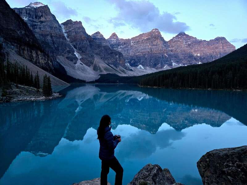 From Canmore/Banff: Moraine Lake Sunrise & Lake Louise Tour - What guides add to the morning