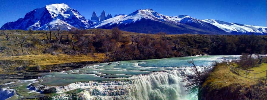 From El Calafate: Torres del Paine Full Day Tour - The long road from El Calafate to Chile