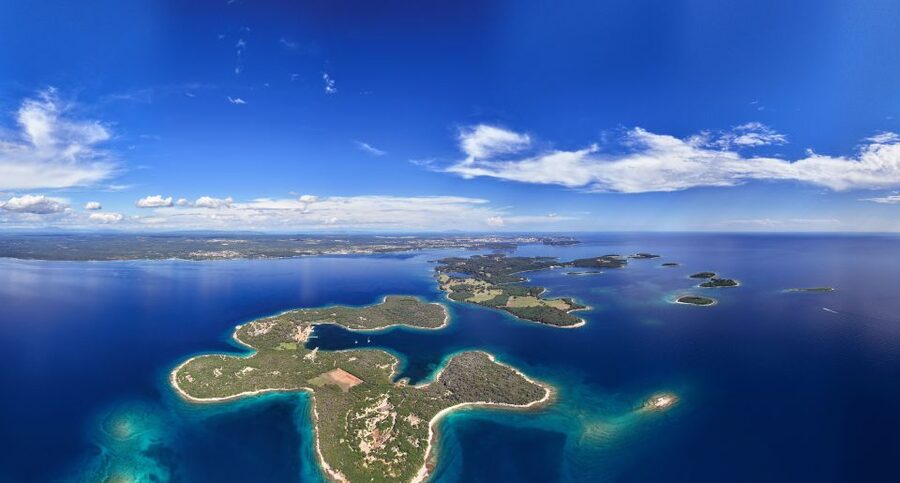 From Fažana: Private boat tour of Brijuni Islands - Choosing between Sv. Jerolim and Veliki Brijun