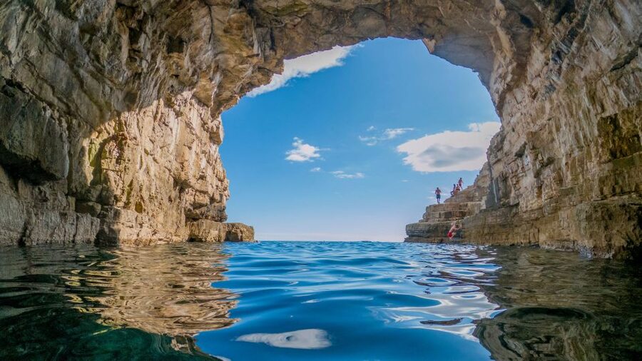 From Fažana: snorkeling at sea cave and Brijuni Island - Kozada and Brijuni National Park