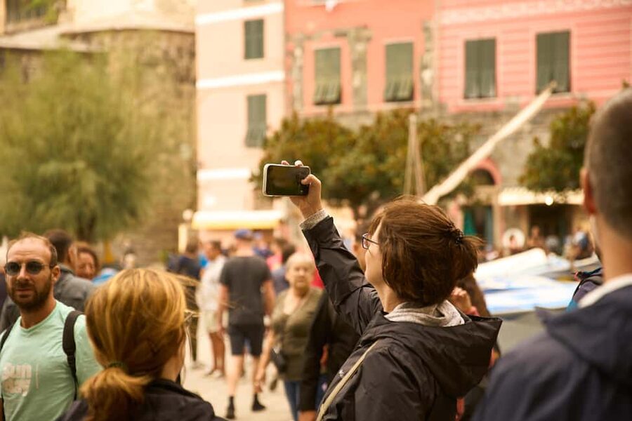 From Florence: Cinque Terre Day Trip with stop in Pisa - A light walk through the seaside vineyards