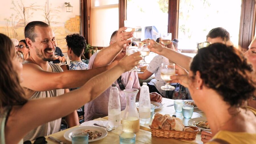 From Florence: Cinque Terre Full Day Tour and Optional Lunch - How much walking and how much free time?